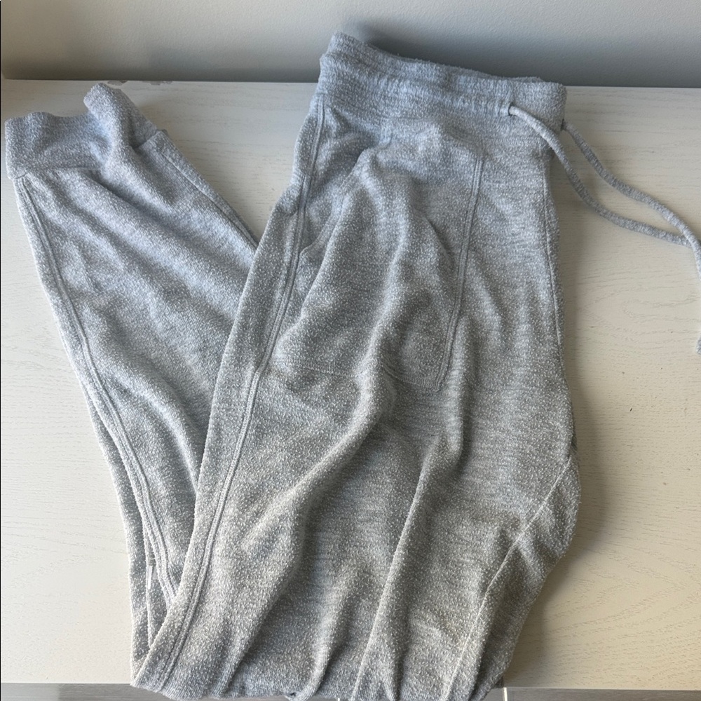 ALO Yoga Light Gray Women's Jogger Track Pants